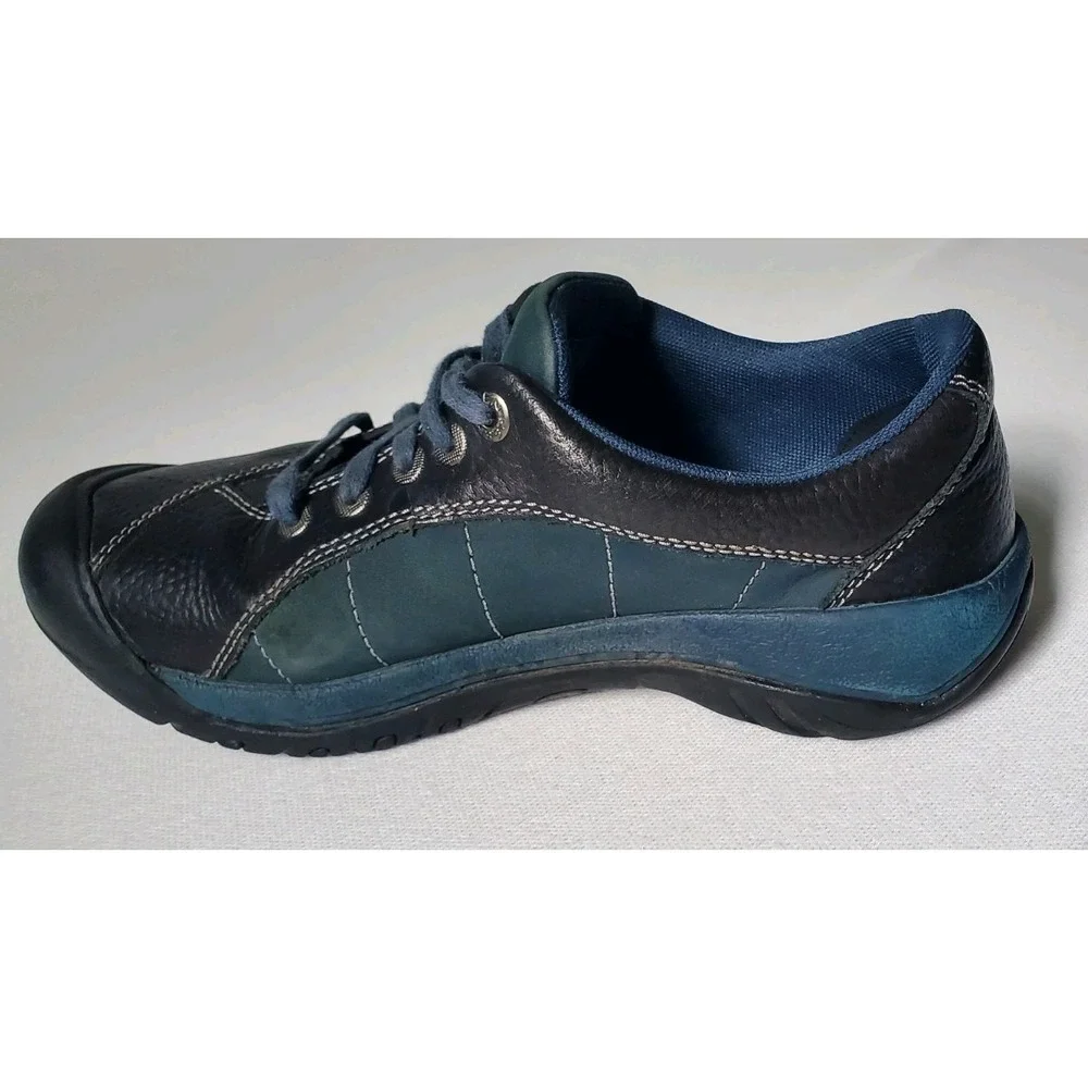 Keen presidio women